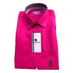 Van Heusen men’s NWT no iron lux satin shirt color pink size 15 1/2 32/33